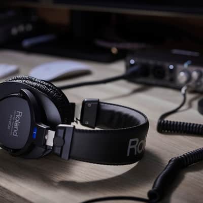 Roland "RH-200" Stereo Monitor Headphones image 2