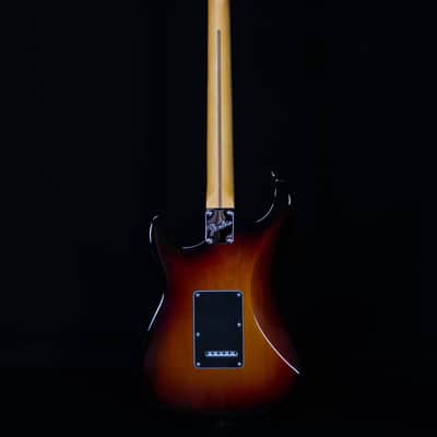 Fender American Pro Classic Stratocaster, Maple FB, 3-Color Sunburst image 7