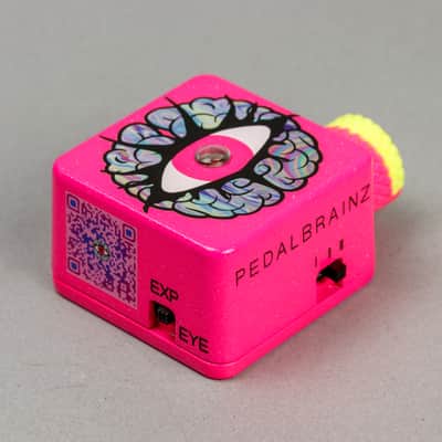 Pedal Brainz Third Eye Light Controlled Expression Pedal - Pink image 3