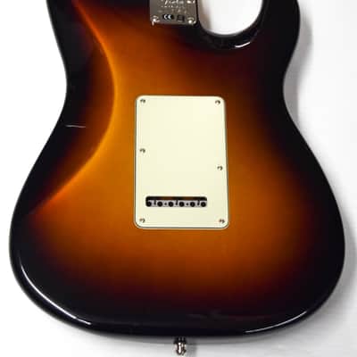 Fender American Ultra Stratocaster Left Handed (DEMO) - Ultraburst image 9