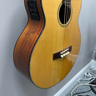 Fender GB41SCE Acoustic Bass Guitar, Natural image 3