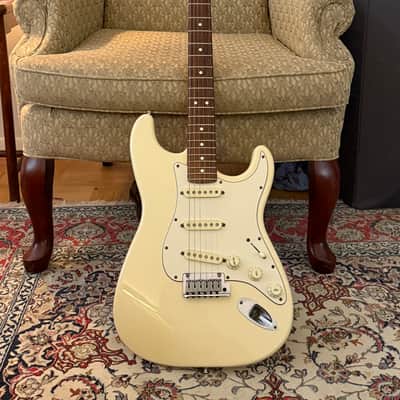 Fender Strat Plus with Rosewood Fretboard 1987 - 1997 - Vintage White image 1