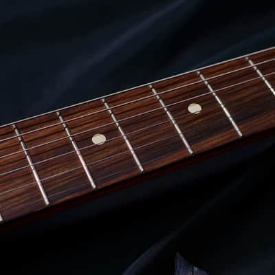 Fender Vintera '60s Stratocaster with Pau Ferro Fretboard 2019 - Present - 3-Color Sunburst image 4