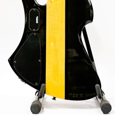 BC Rich Heritage Classic Mockingbird Bass with Gigbag - Quilted Black / Natural image 5