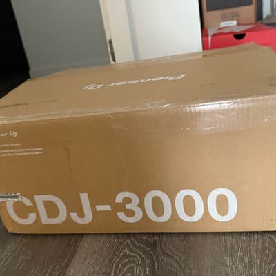 Pioneer CDJ-3000 DJ Multi-Player 2023 - Present - Black image 2