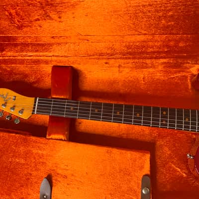 Fender American Vintage II '63 Telecaster 2022 - Present - Crimson Red Transparent image 3