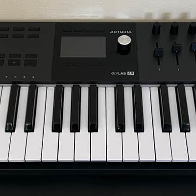 Arturia KeyLab 49 MkIII MIDI Controller with software image 7