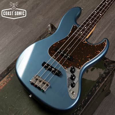 2023 Fender Traditional II 60's Jazz Bass Made in Japan - Lake Placid Blue image 7