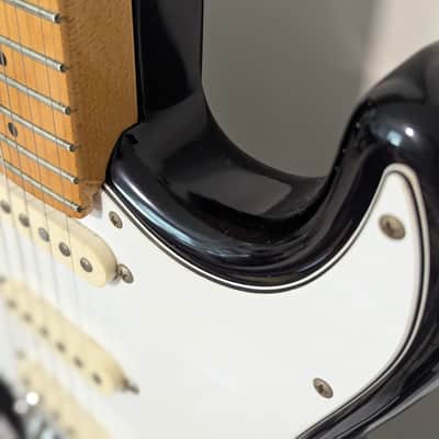 Fender Vintage Stratocaster made in Japan 1986 Contemporary Series , System 1 Tremolo- Black image 8