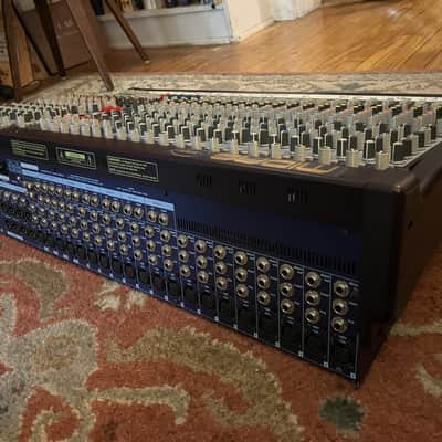 Midas Venice 320 32-Channel / 46-Input Mixing Console 2001 - 2010 image 3