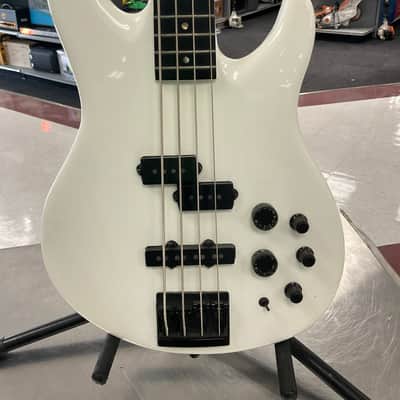 Peavey Dyna-bass unity series - White image 2