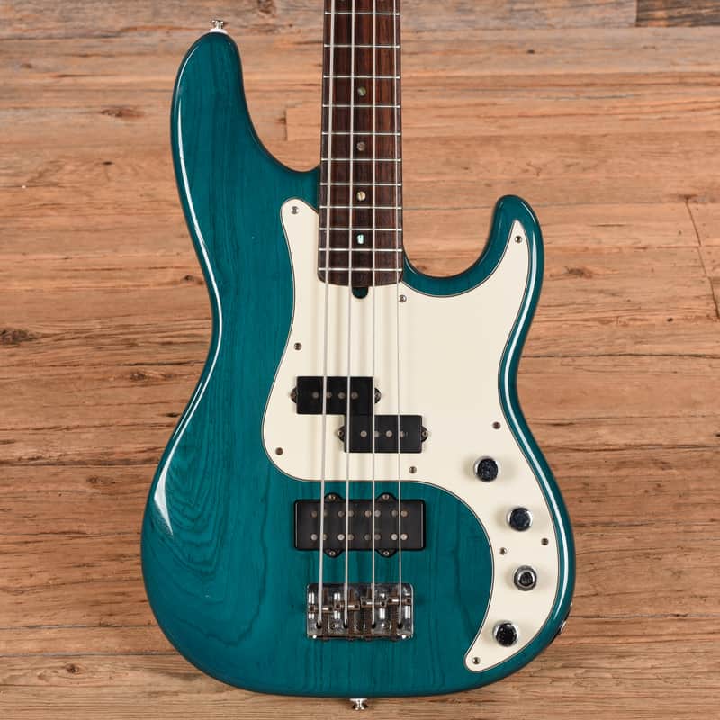 Fender American Deluxe Precision Bass