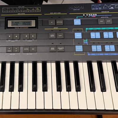 Casio CZ-5000 61-Key Phase Distortion Synthesizer