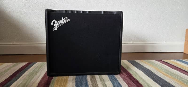 Fender Mustang LT25 25-Watt 1x8" Digital Modeling Guitar Combo 2019 - Present - Black image 1