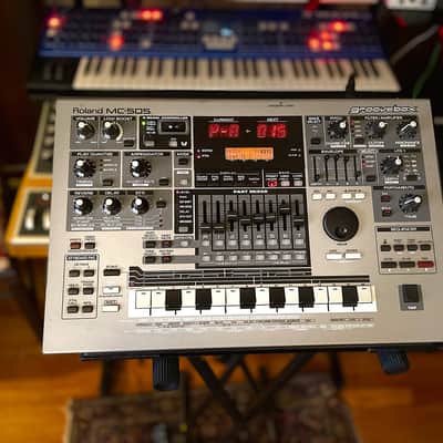 Roland MC-505 Groovebox 1998 - 2002 - Gray