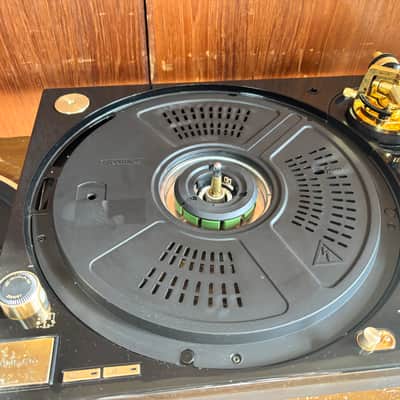 Technics SL-1200GLD Limited Gold Edition Direct Drive Turntable System image 6
