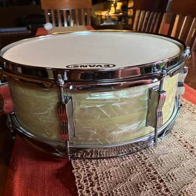 Ludwig Jazz fest 1966 - Pearl white P87 throw off E/C image 10