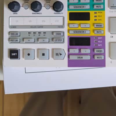 Arturia BeatStep Pro MIDI Controller 2017 - Present - White image 4