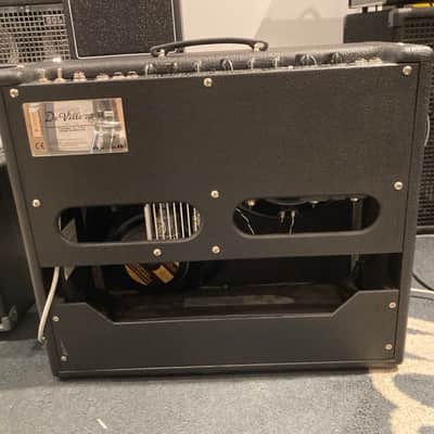 Fender Hot Rod DeVille 212 3-Channel 60-Watt 2x12" Guitar Combo 2002 - 2010 - Black image 2