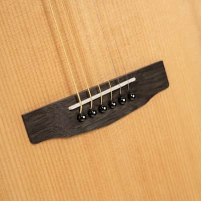 Cort L60NAT Luce Series Solid Spruce Top OM Body Mahogany Neck 6-String Acoustic Guitar image 8