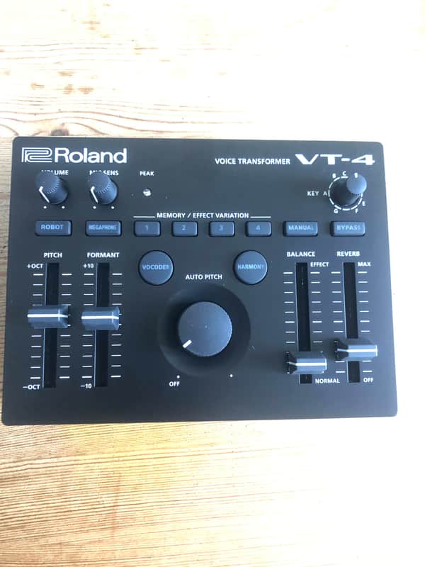 Roland VT-4 Voice Transformer Vocoder Pedal Bild 1