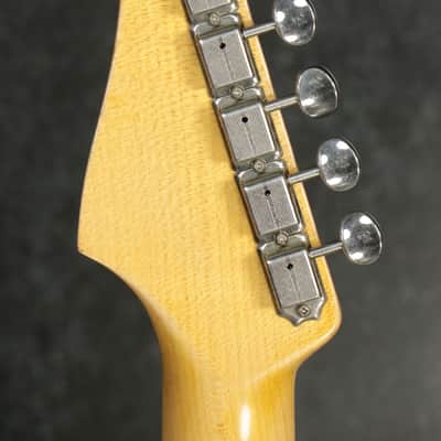Fender Custom Shop 1963 Stratocaster Journeyman Relic Closet Classic Hardware Aged Olympic White [CZ551986] (07/01) image 11