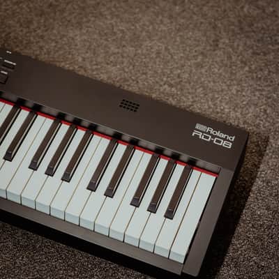 Roland RD-08 88-Key Digital Stage Piano, Black image 3