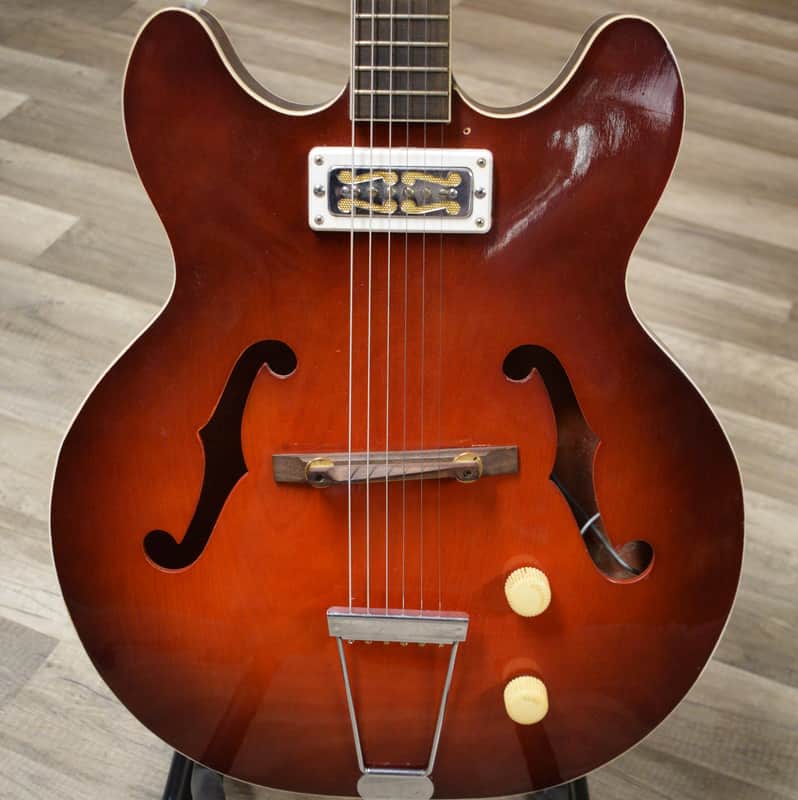 Harmony H53/1 Rocket 1968 - 1971 - Red Sunburst image 1