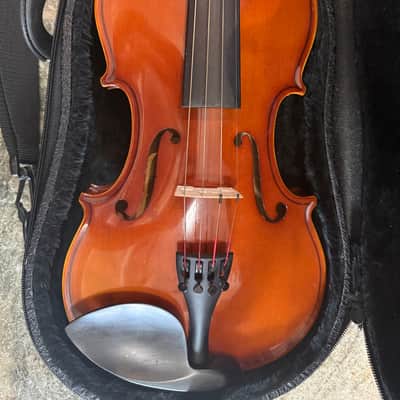 Violin, 4/4 size. with case and bow. image 2