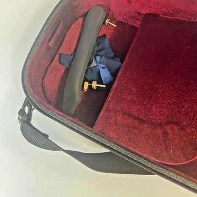 Straus VC500 Electric Violin, Treble Clef Shape Body Design, Comes With Case image 6