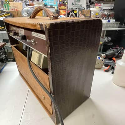 1956 Silvertone 1331 Tube Combo Amp - Tweed image 9