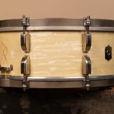 1940s Leedy 5.5x14 Avalon Pearl Broadway Snare Drum image 8