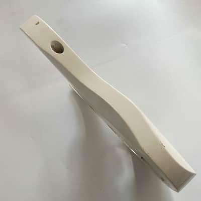White HSH Guitar DIY Project Body image 15