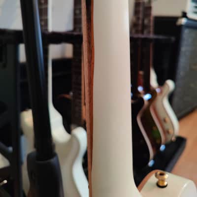 Knaggs Kenai T - Creme Relic image 19
