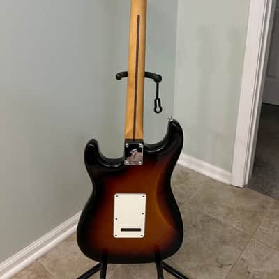 Fender Player II Stratocaster 2024 - Present 3-Color Sunburst image 3
