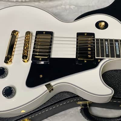 NEW! Gibson Les Paul Custom - Alpine White - Ebony Board - Authorized Dealer - Only 9.9lbs - G06454 image 3