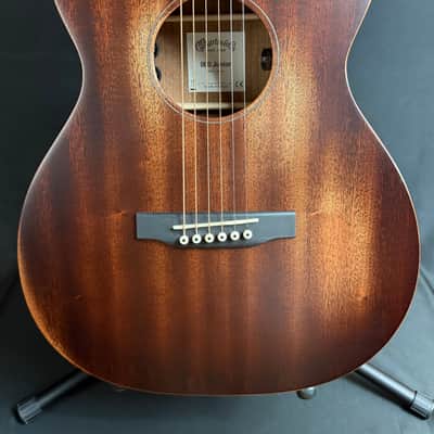 Martin 000C Jr. E StreetMaster Cutaway Acoustic-Electric Guitar w/ Case (643) image 2