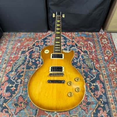 Gibson Les Paul Classic Honeyburst Solid Body - 2006 image 15