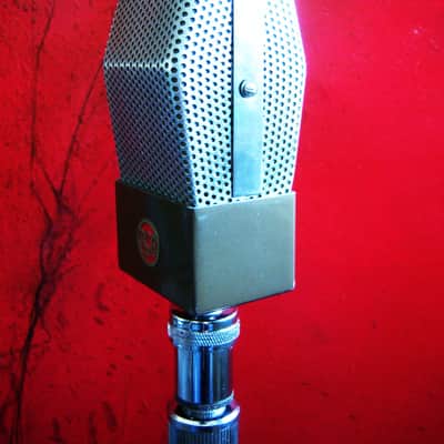 Vintage 1940's RCA 74-B Junior Velocity Ribbon Microphone w period Atlas DS-7 desk stand prop repair display image 14