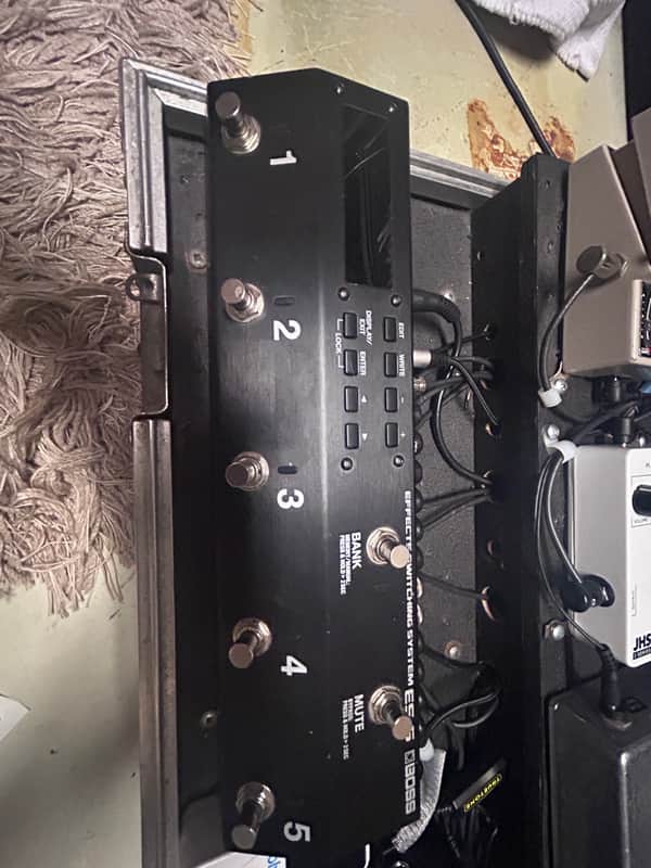 Boss ES-5 Effects Switching System 2016 - 2024 - Black image 1