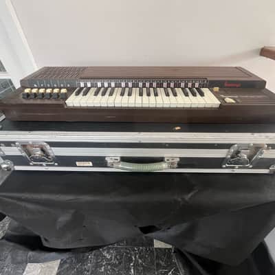 Bontempi Electric Chord Organ 60s image 2