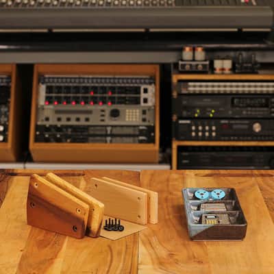 Universal Audio VOLT 476 4-In 4-Out USB Audio Interface Tilt Wood Panel Upgrade image 4