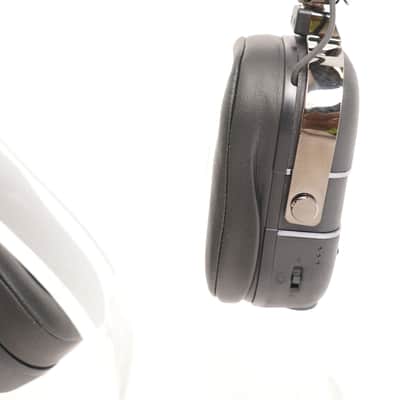 BOSS WAZA-Air Bass Wireless Personal Bass Amplification System (Black) image 3