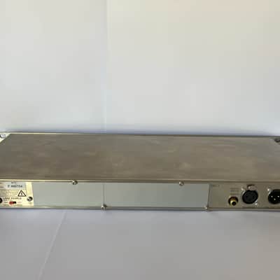 Lake People F466 DAC Digital to Analogue Converter image 2