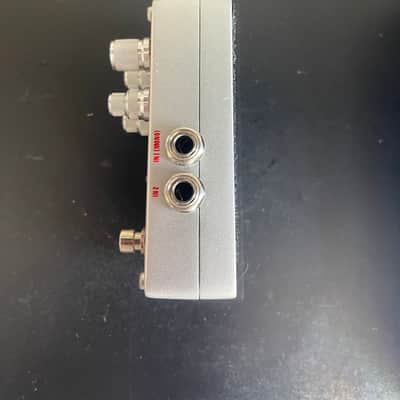 DigiTech Dirty Robot Synth Pedal 2010s - Graphic image 5