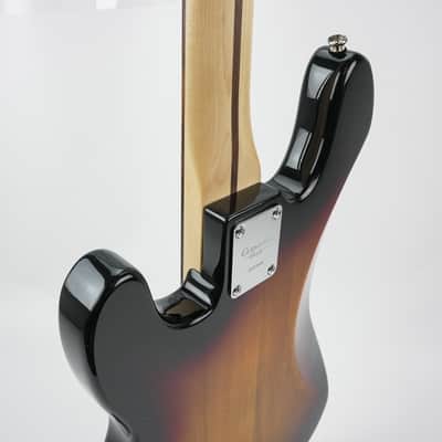 Fender Precision Jazz Bass with Maple Fretboard 2022 - 3-Color Sunburst image 4