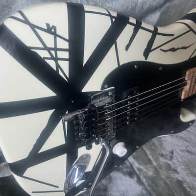 EVH Striped Series Electric Guitar 2013 - White with Black Stripes**ERUPTION!** image 6