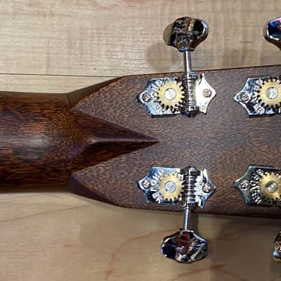 Martin Standard Series OM-28 Acoustic Guitar image 12