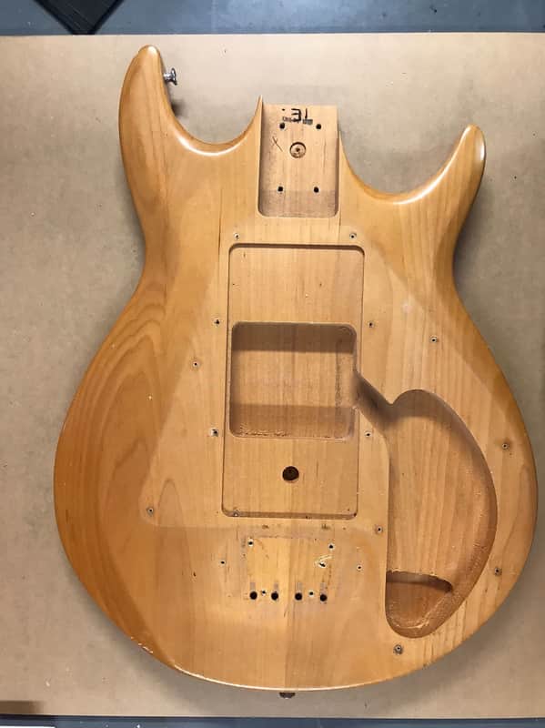Gibson Grabber g3 body 70s Natural image 1