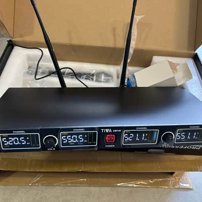 Wireless 4 handheld microphone for church/speech/karaoke/performance image 8
